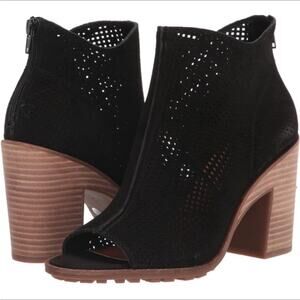 NWT Lucky Brand black nubuck Vacob open toe perforated bootie, 7.5